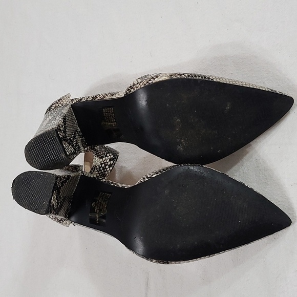 Forever Womens Ankle Strap Heels Faux Snakeskin  Black Tan Size 6 EUC - Picture 11 of 13